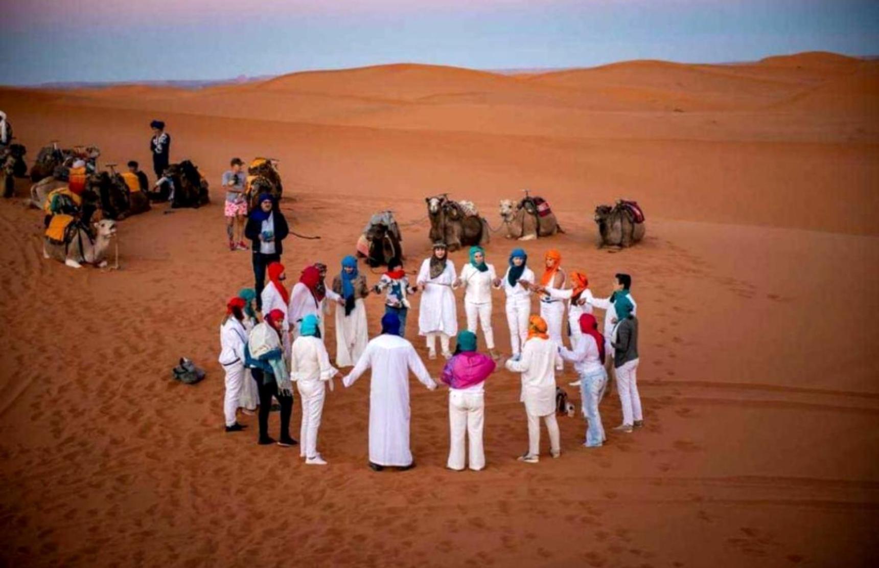 Holiday Desert Camp เมอร์ซูกา ภายนอก รูปภาพ